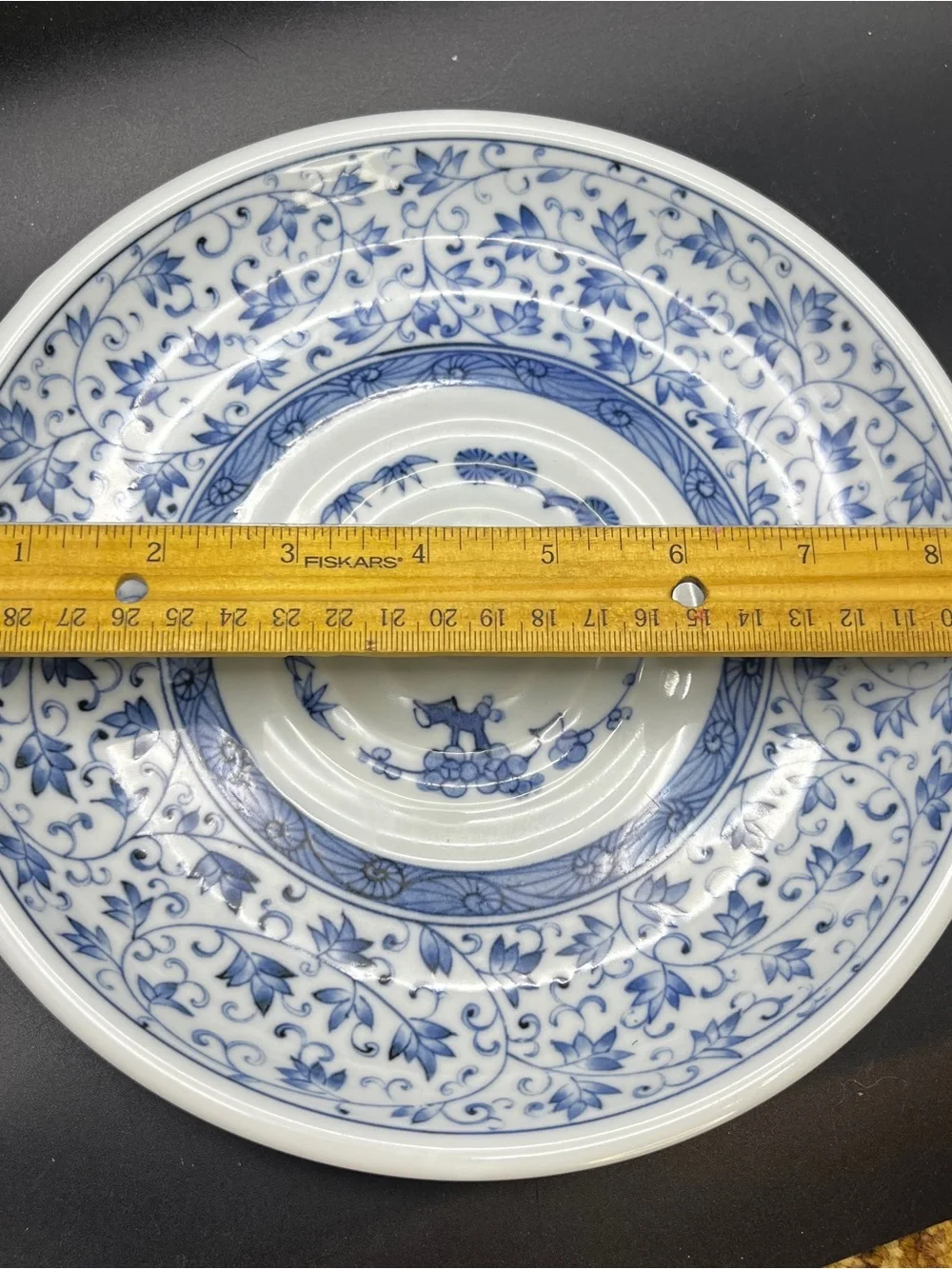 Ryuho Kiln Mino Ware Blue White Porcelain Plate Sanyo Pottery Ko-Imari Karakusa